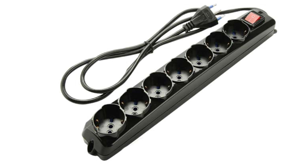 MULTIPRESA 7 POSTI CON INTERRUTTORE