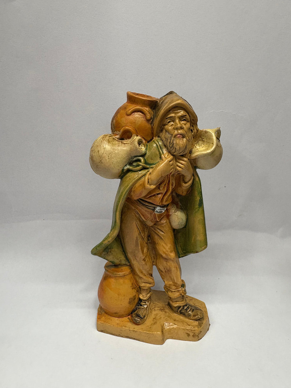 PASTORE CHE PORTA I VASI CM 10