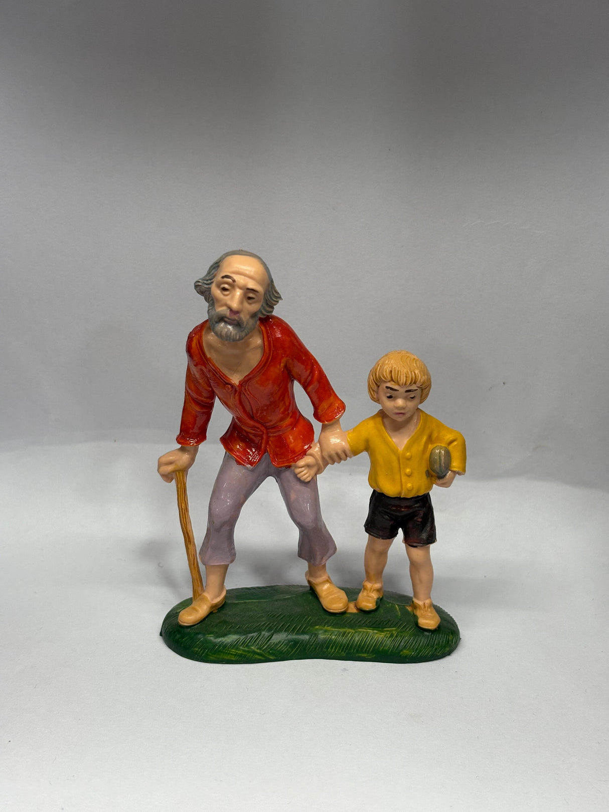 ANZIANO CON BAMBINO CM 10