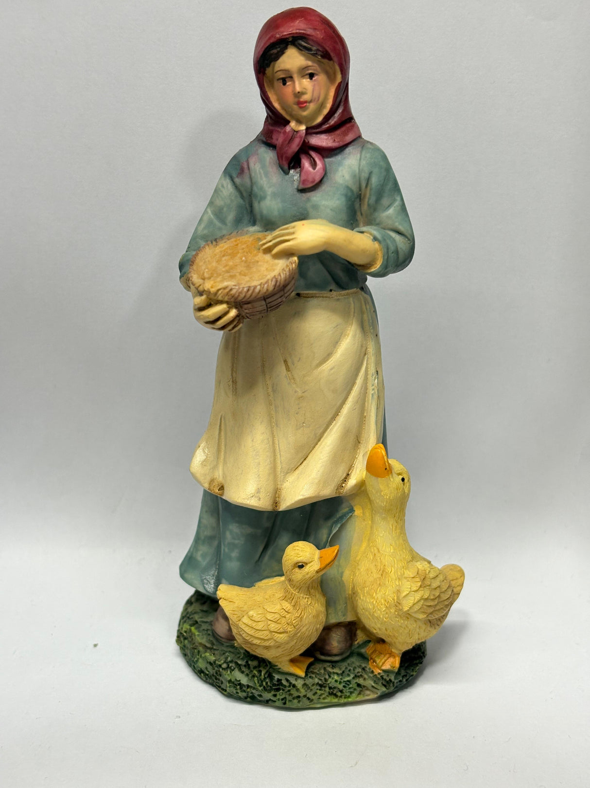 CONTADINA CON PAPERE CM 16