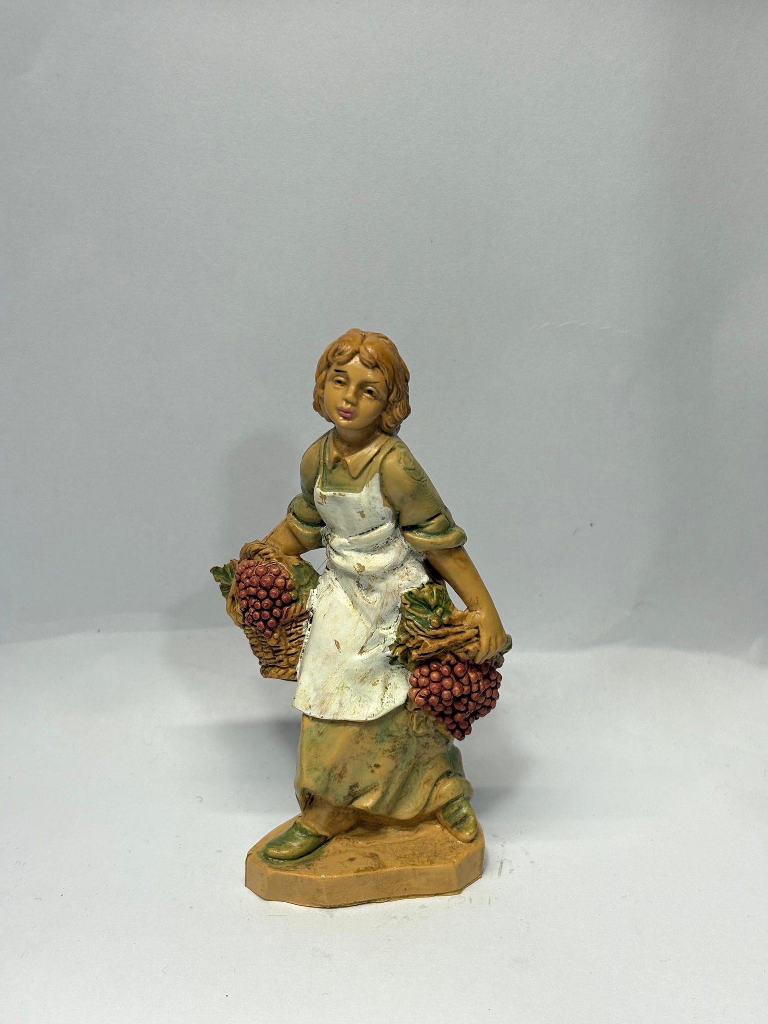 CONTADINO CON UVA CM 4