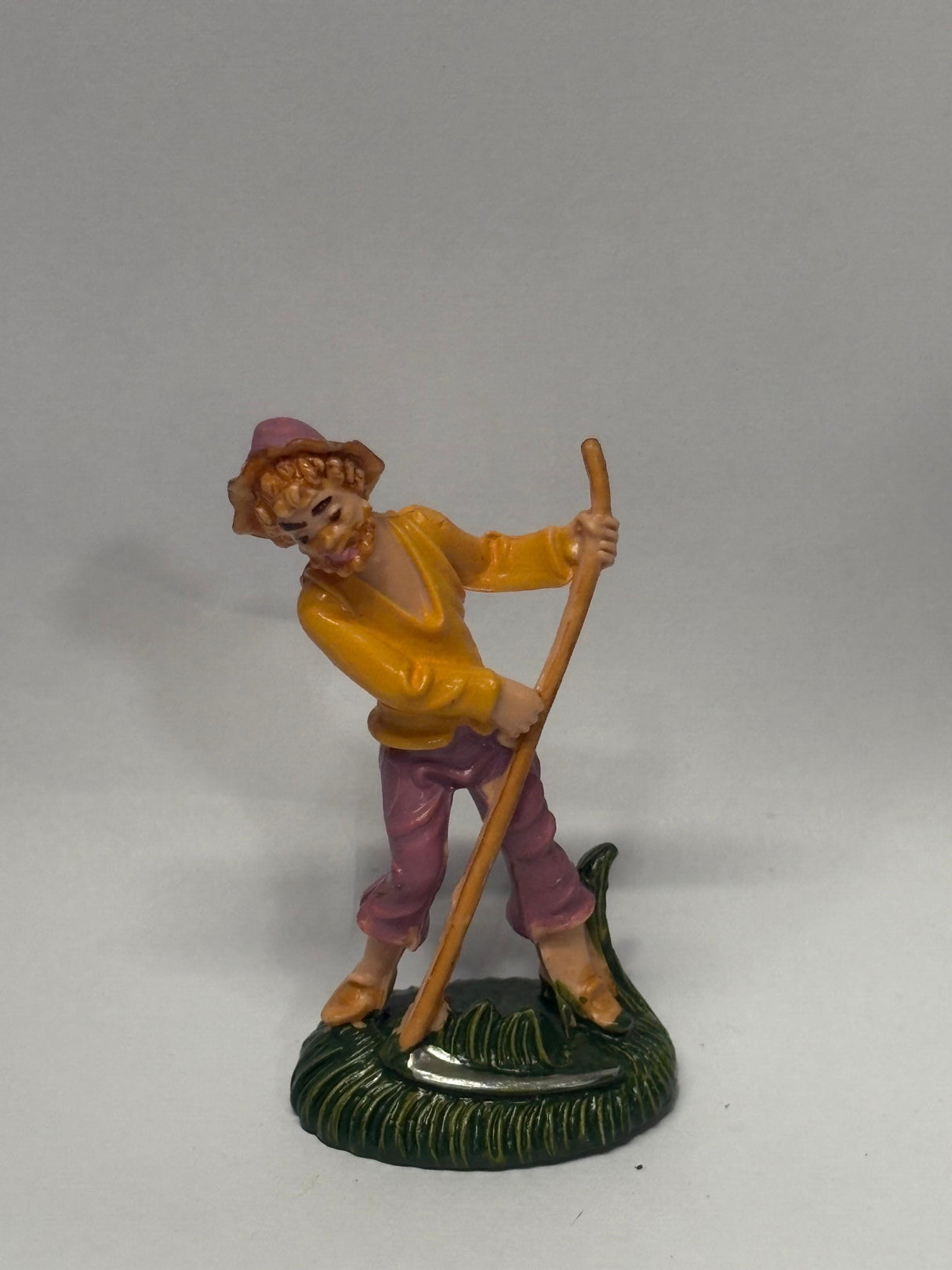 CONTADINO CON FALCE CM 6.5