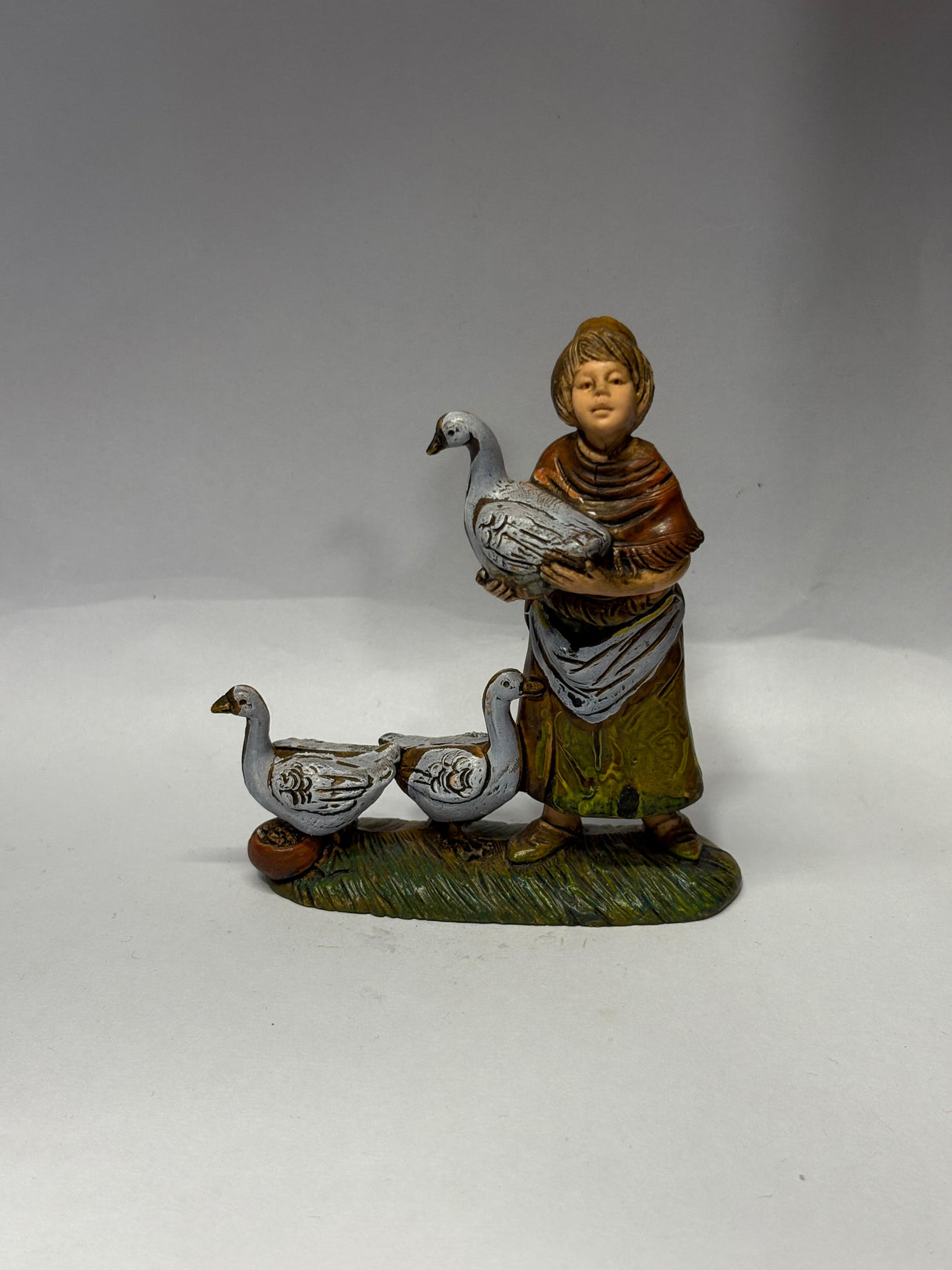 DONNA CON LE OCHE CM 10