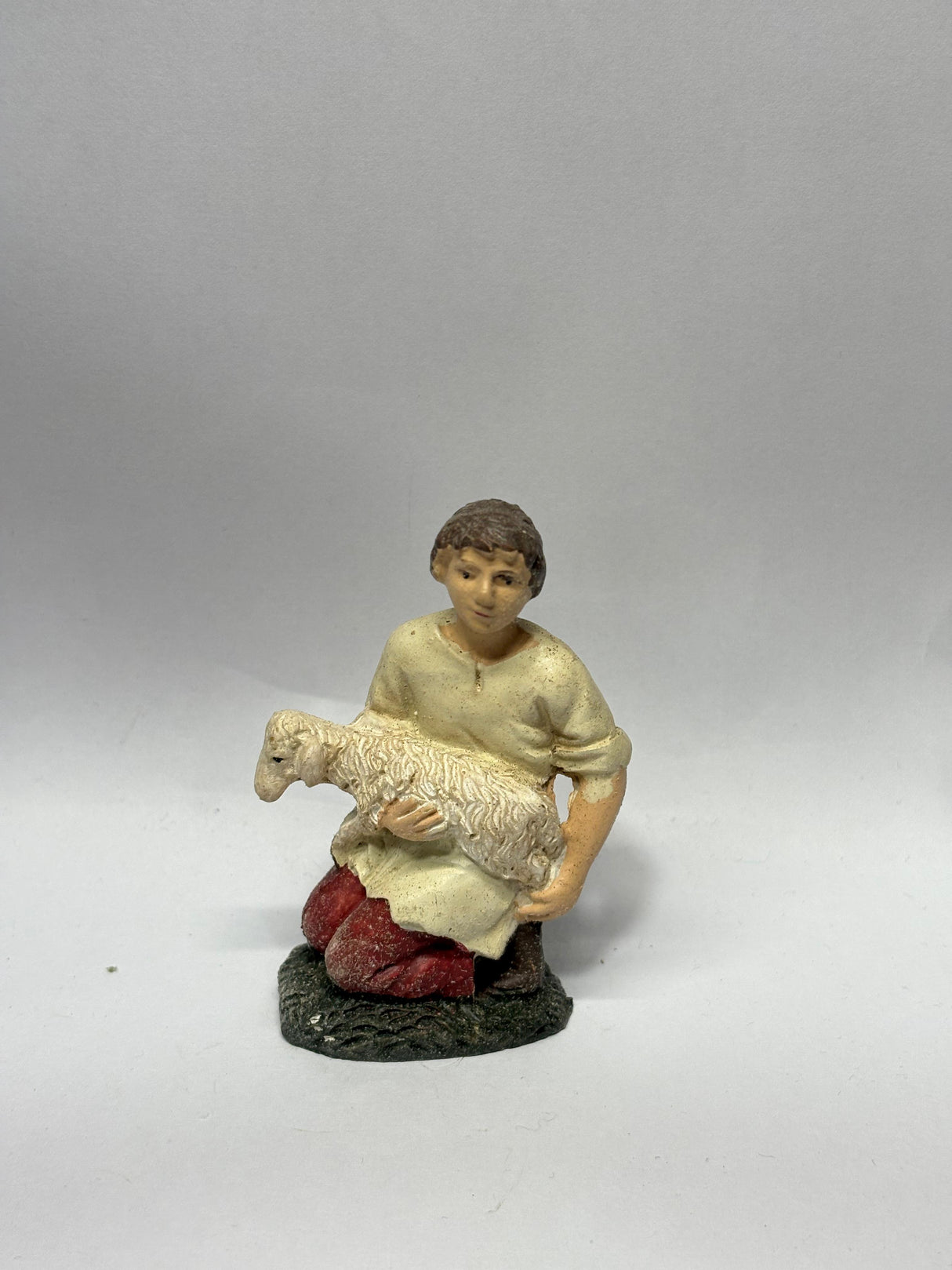 PASTORE INGINOCCHIATO CM 10