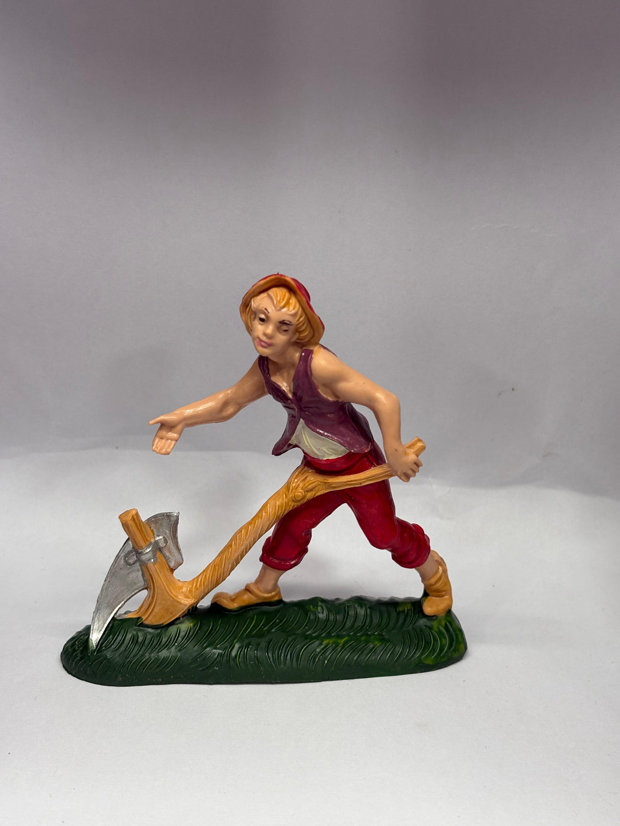 PASTORE CON FALCE CM 10