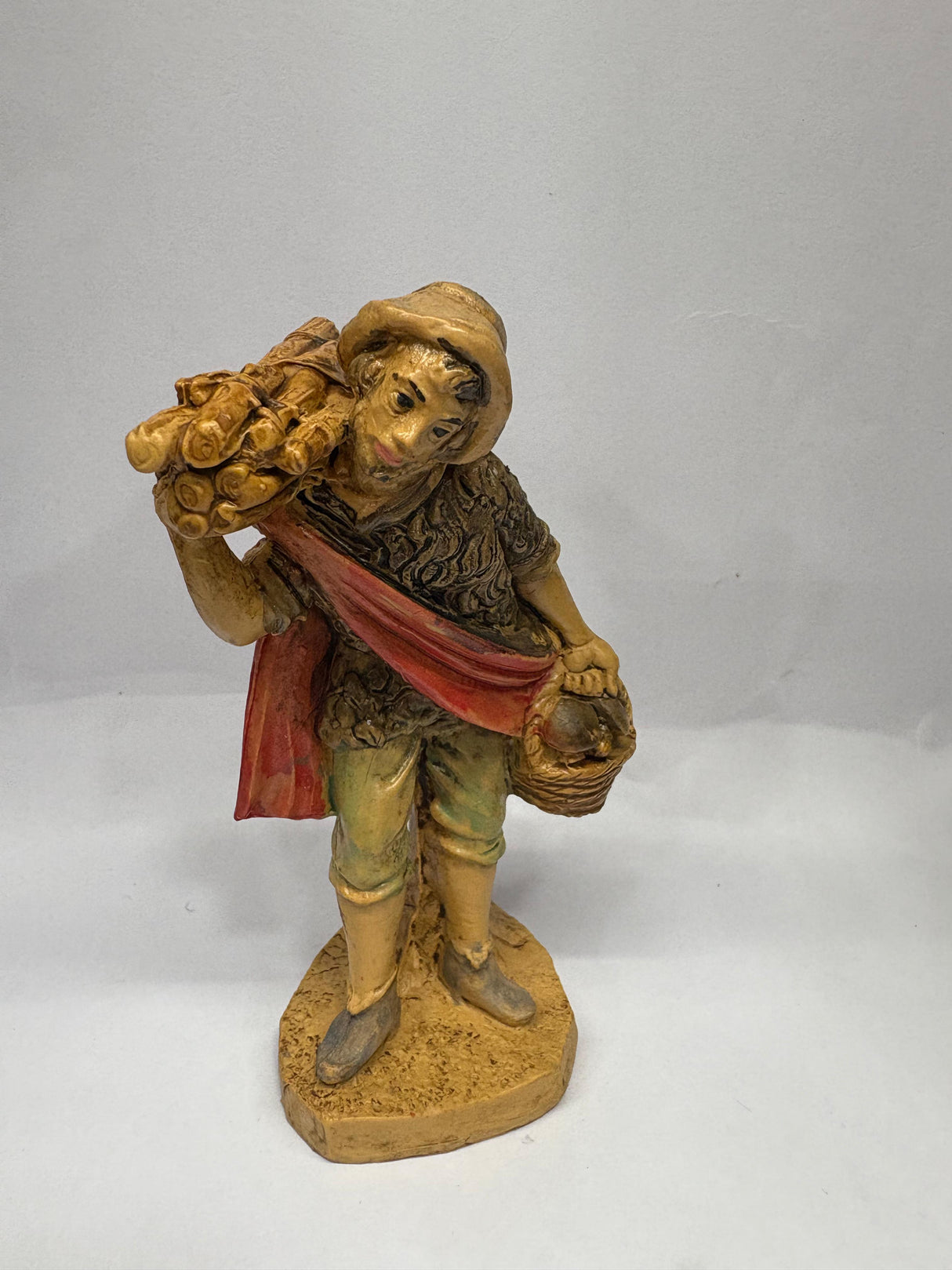 PASTORE CON LEGNA CM 10