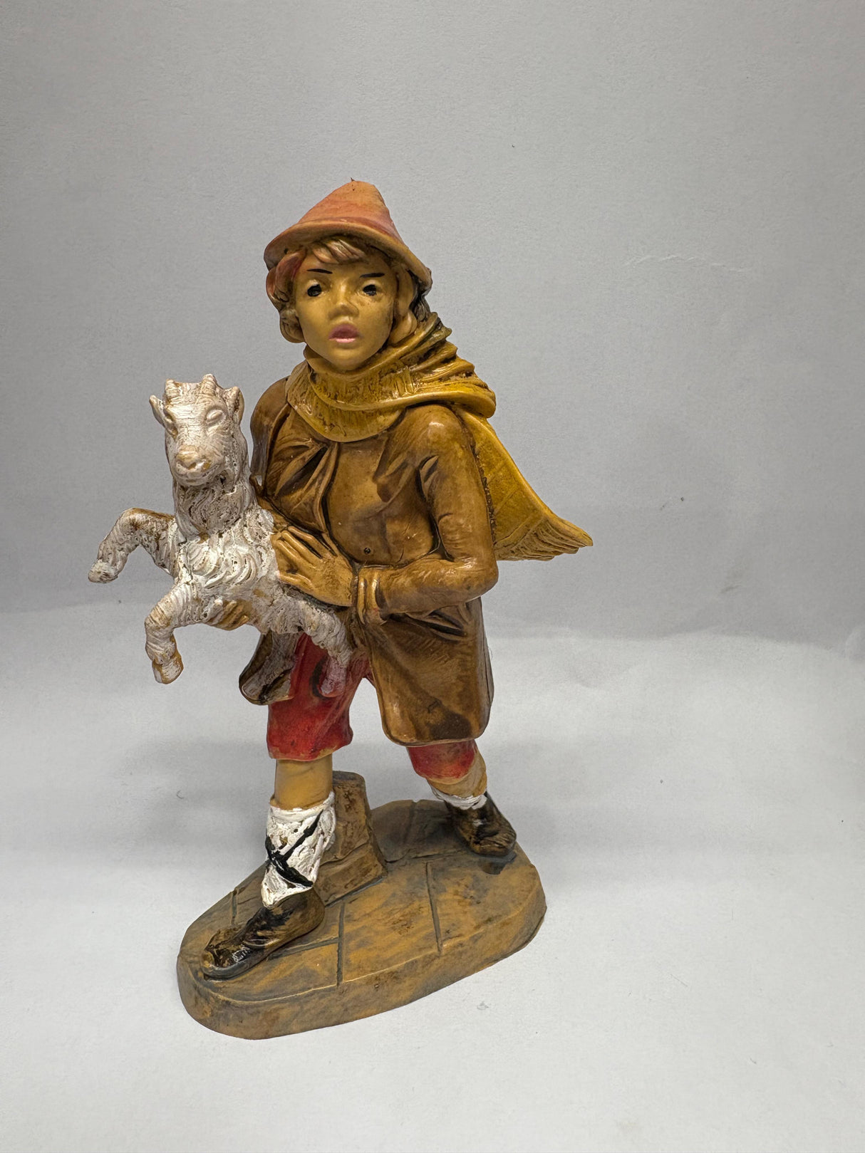 PASTORE CON PECORA CM 10