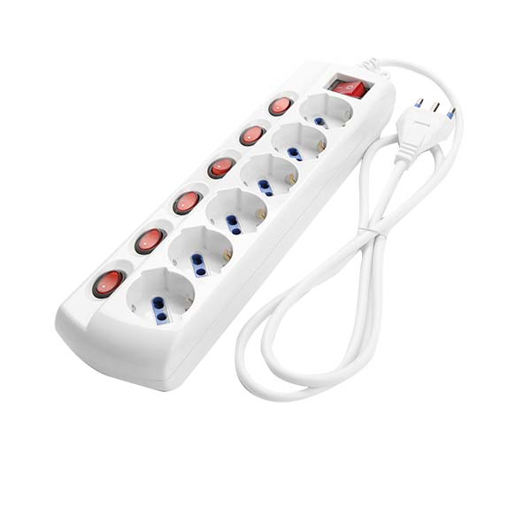 MULTIPRESA CON INTERRUTTORE CONTROLLABILLE SINGOLARMENTE