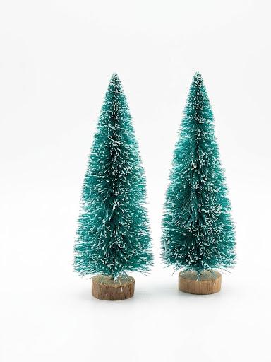 PINO INNEVATO PER PRESEPE