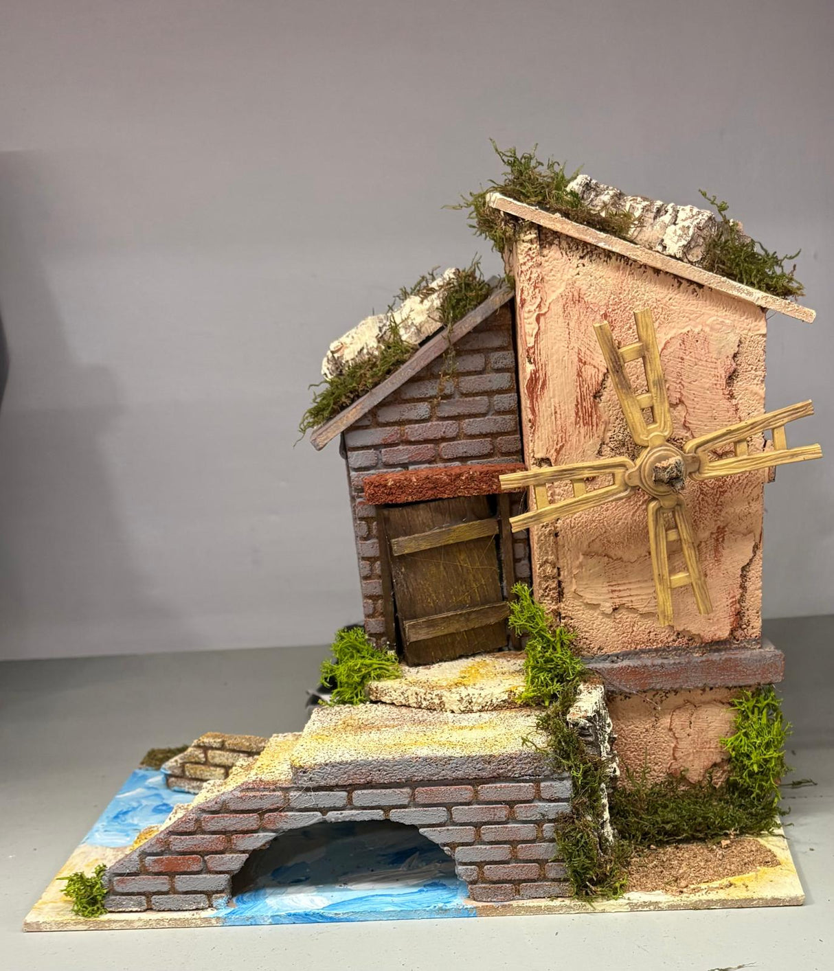 MULINO A VENTO FUNZIONANTE CON RUSCELLO MU19