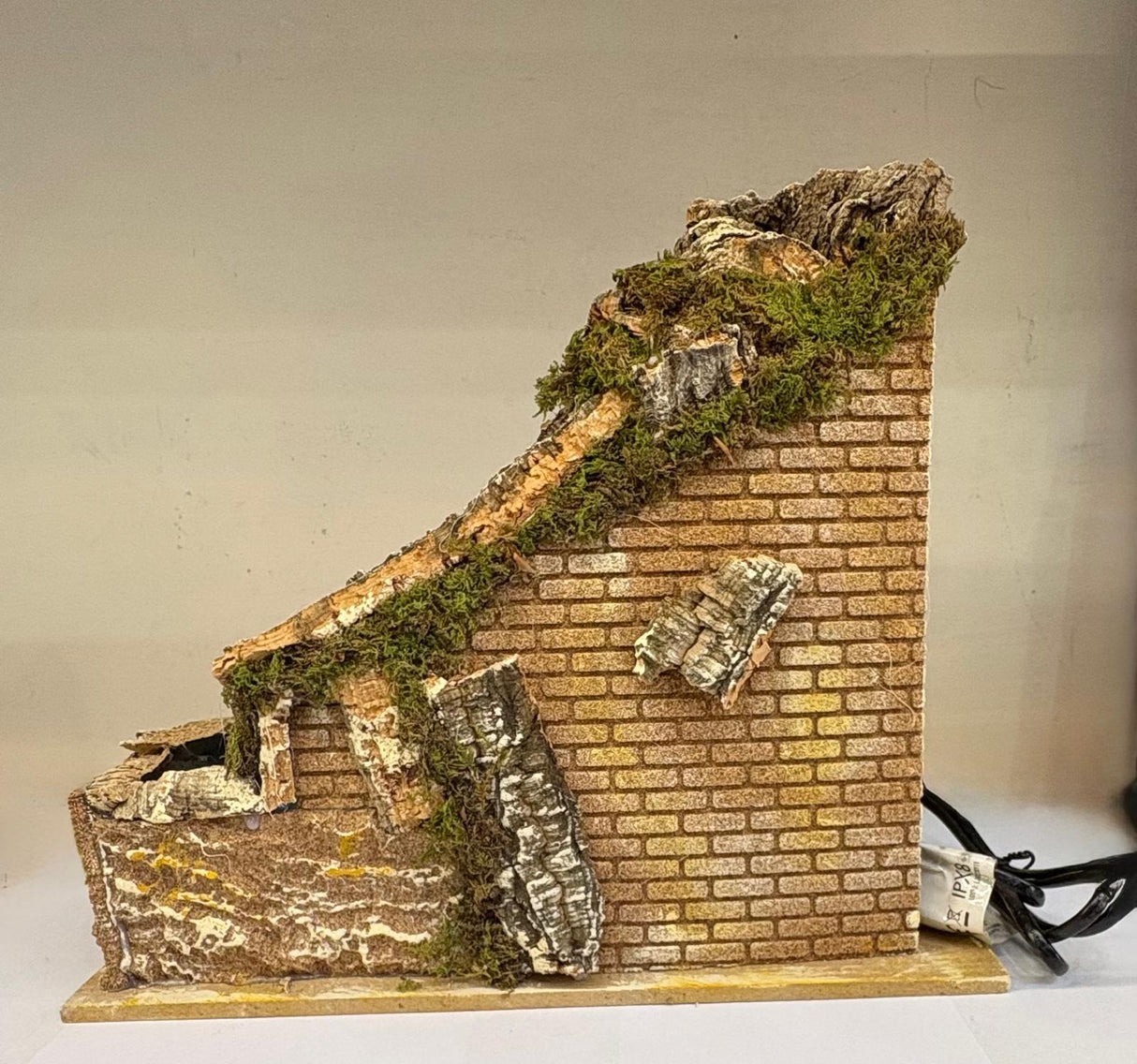 CASCATA PRESEPE CON POMPA FN51