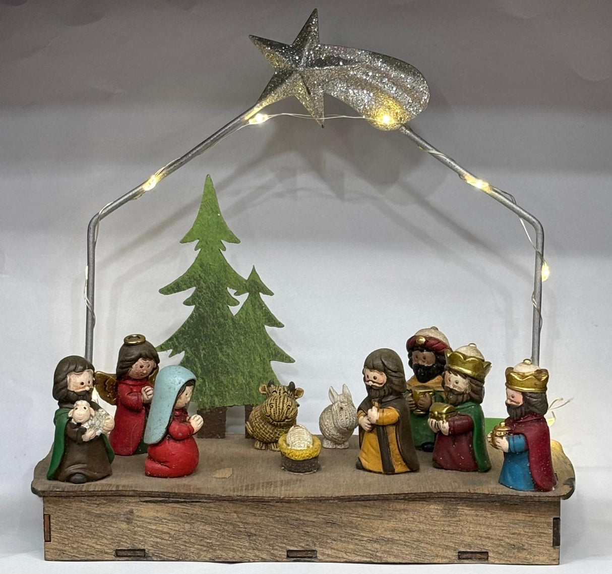 NATIVITÀ IN RESINA SU BASE IN LEGNO CON LED
