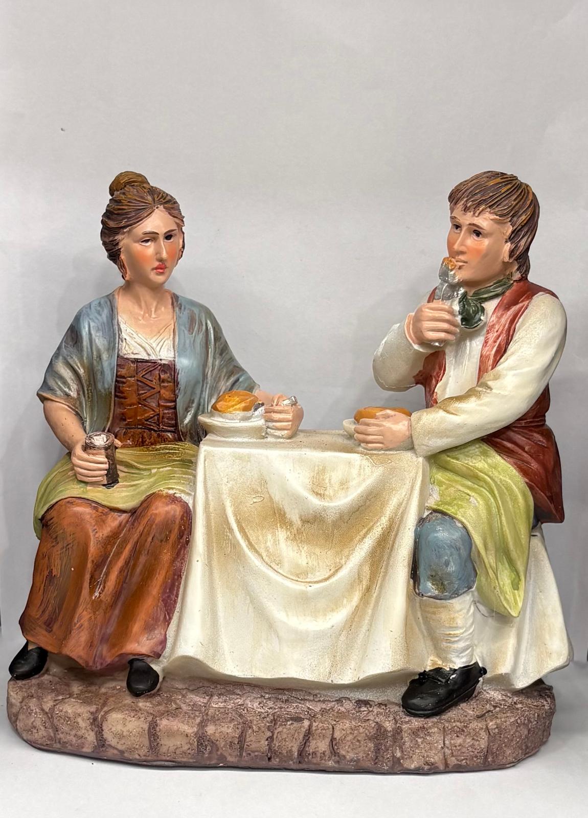 UOMO E DONNA AL TAVOLO CM 20